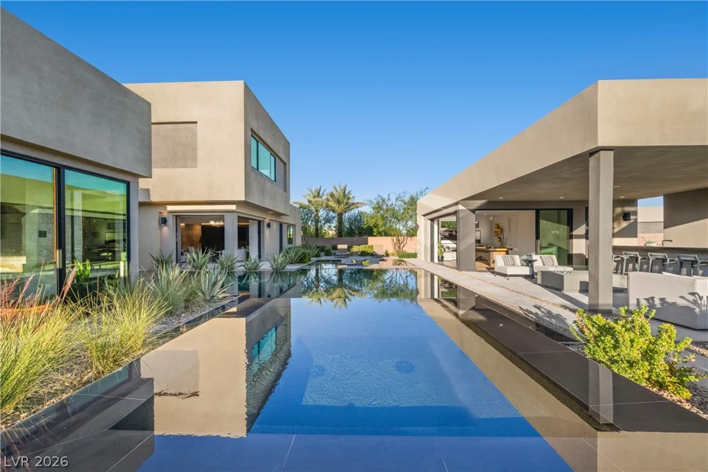 7070 Nomi, Las Vegas, NV 89120