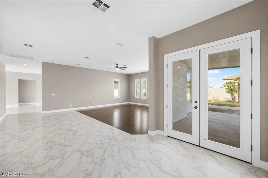 1516 Castle Wall, Las Vegas, NV 89117