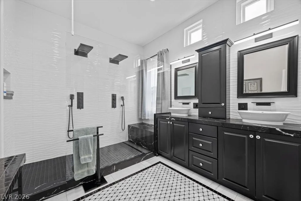 1516 Castle Wall, Las Vegas, NV 89117