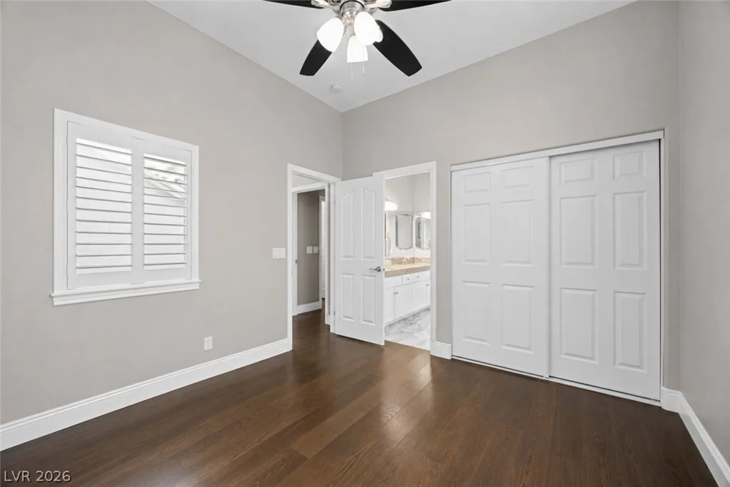 1516 Castle Wall, Las Vegas, NV 89117