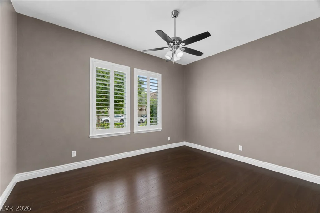 1516 Castle Wall, Las Vegas, NV 89117