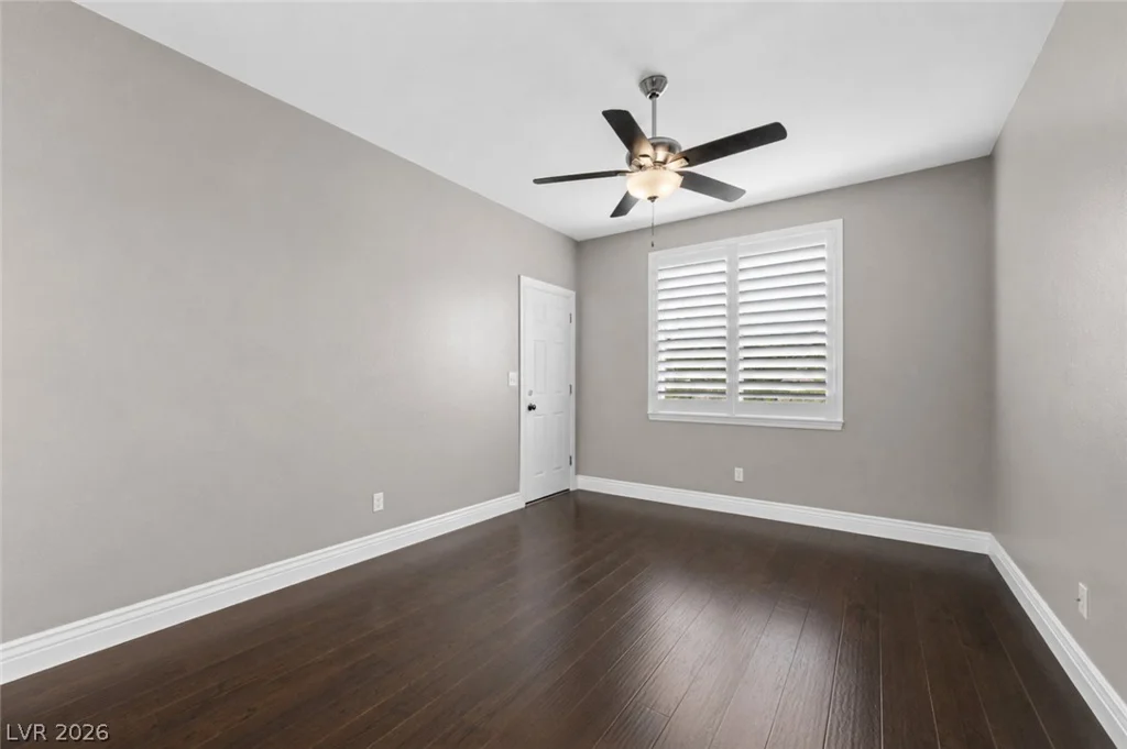 1516 Castle Wall, Las Vegas, NV 89117