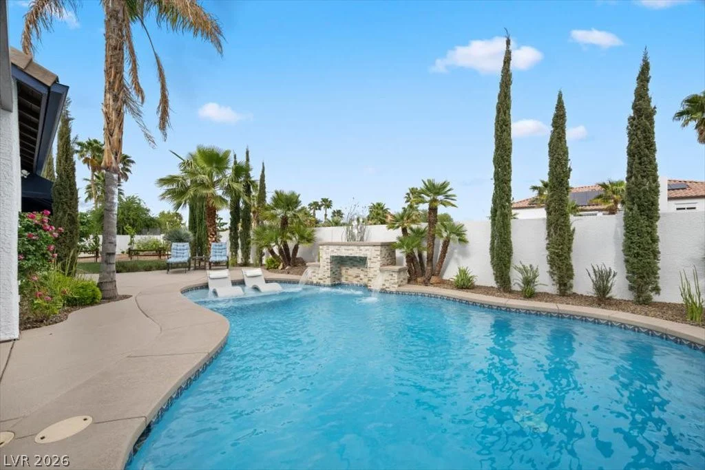 1516 Castle Wall, Las Vegas, NV 89117