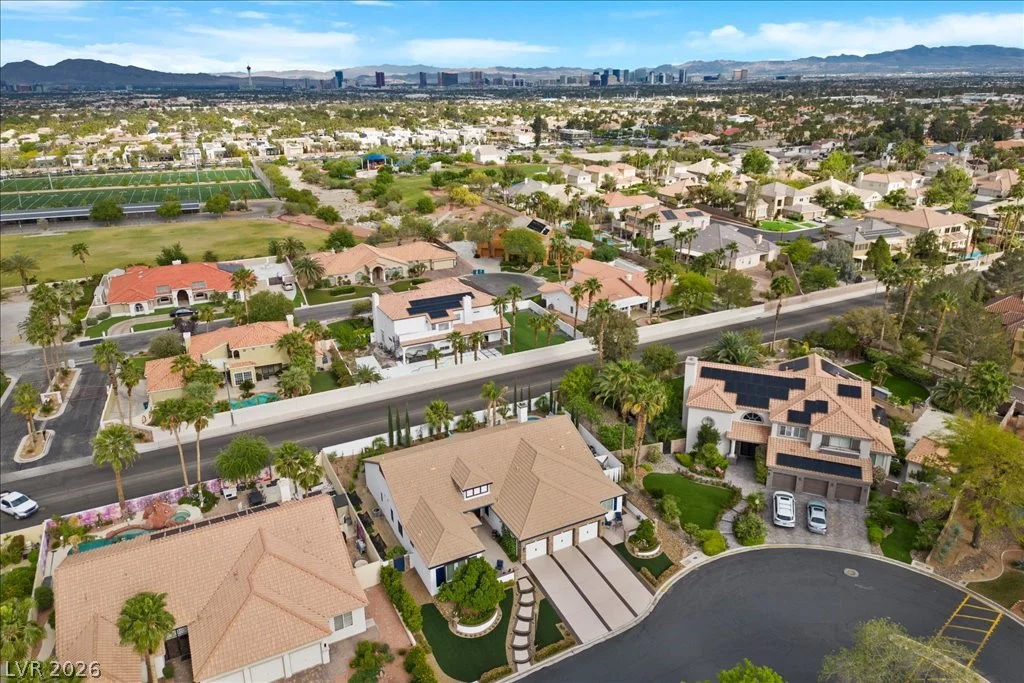 1516 Castle Wall, Las Vegas, NV 89117