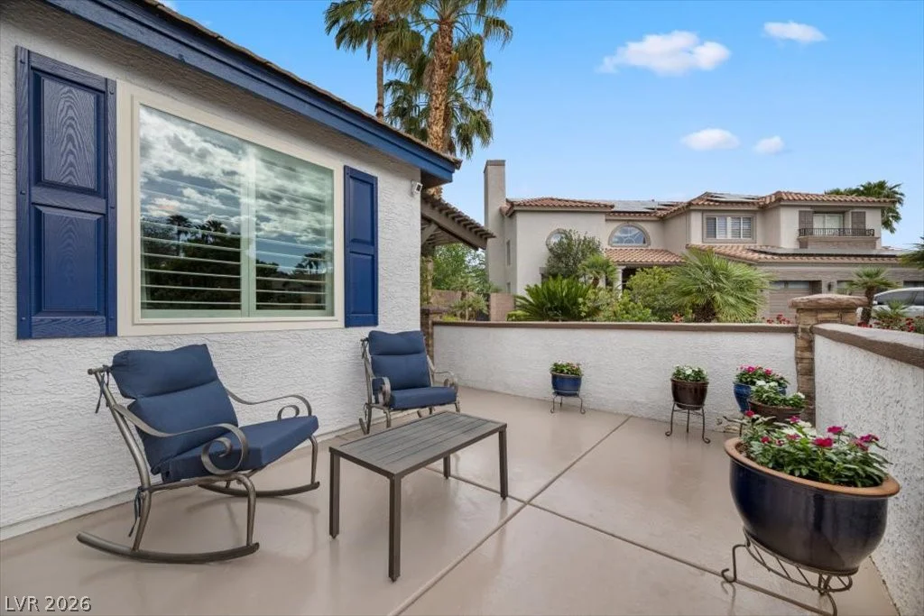 1516 Castle Wall, Las Vegas, NV 89117