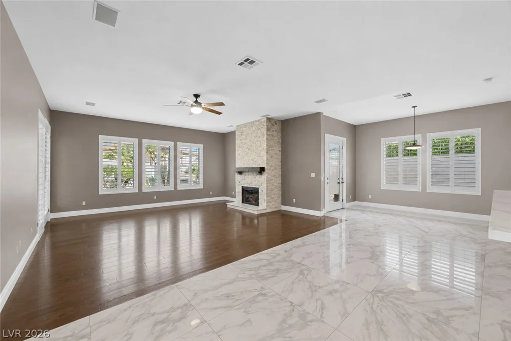 1516 Castle Wall, Las Vegas, NV 89117