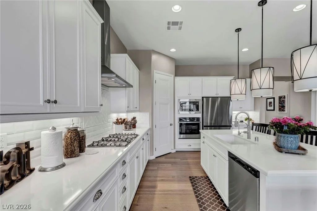 6325 Gambetta, North Las Vegas, NV 89115