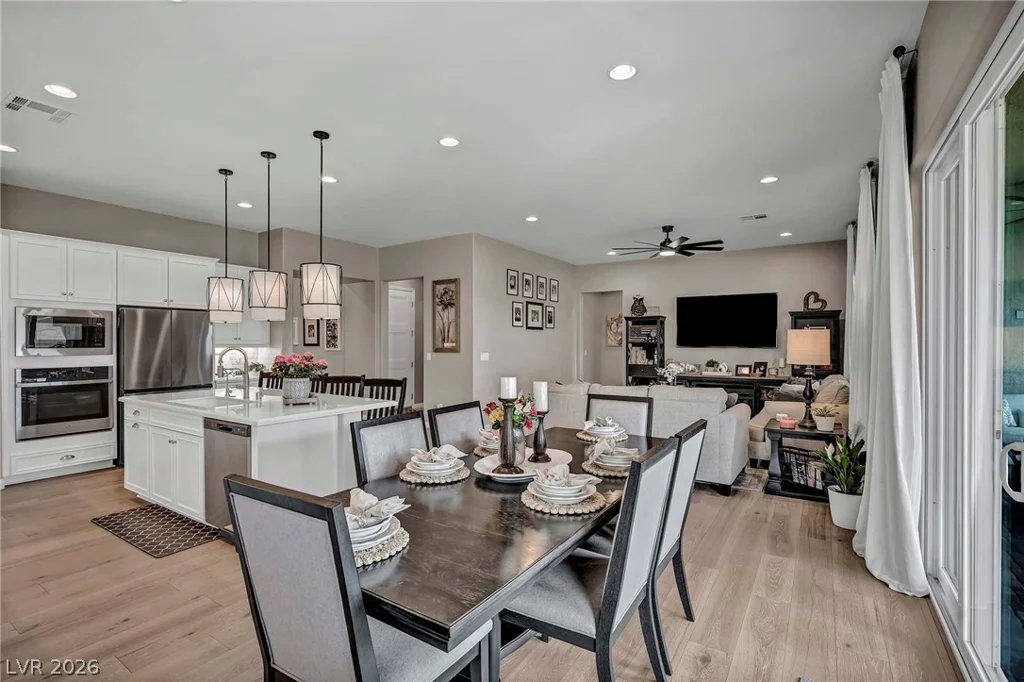 6325 Gambetta, North Las Vegas, NV 89115