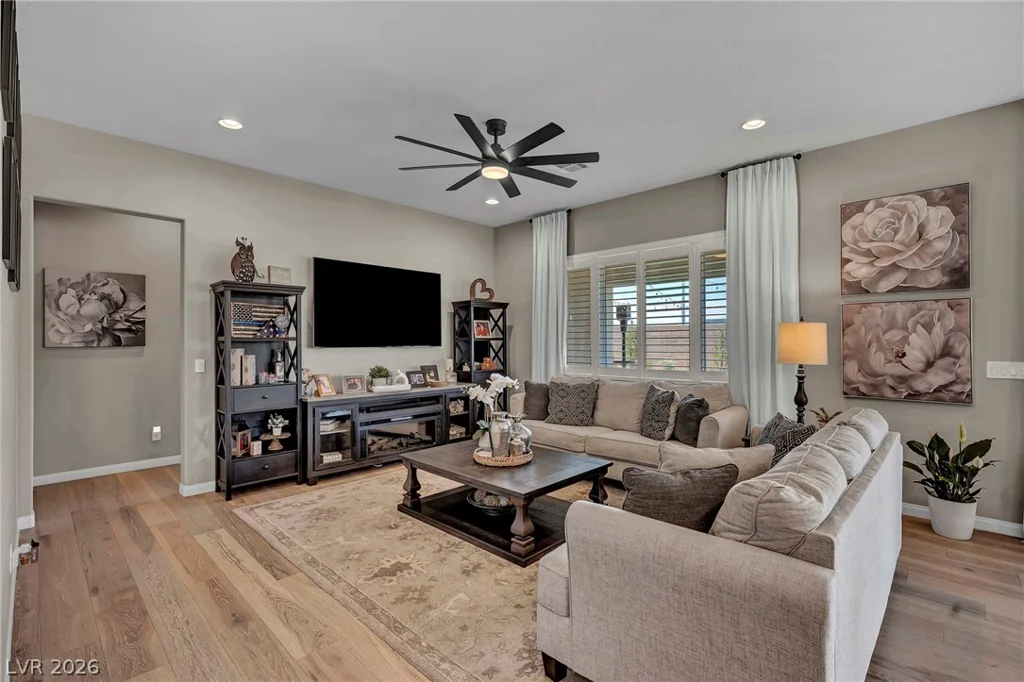 6325 Gambetta, North Las Vegas, NV 89115