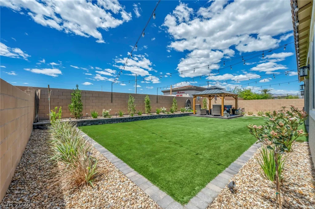 6325 Gambetta, North Las Vegas, NV 89115