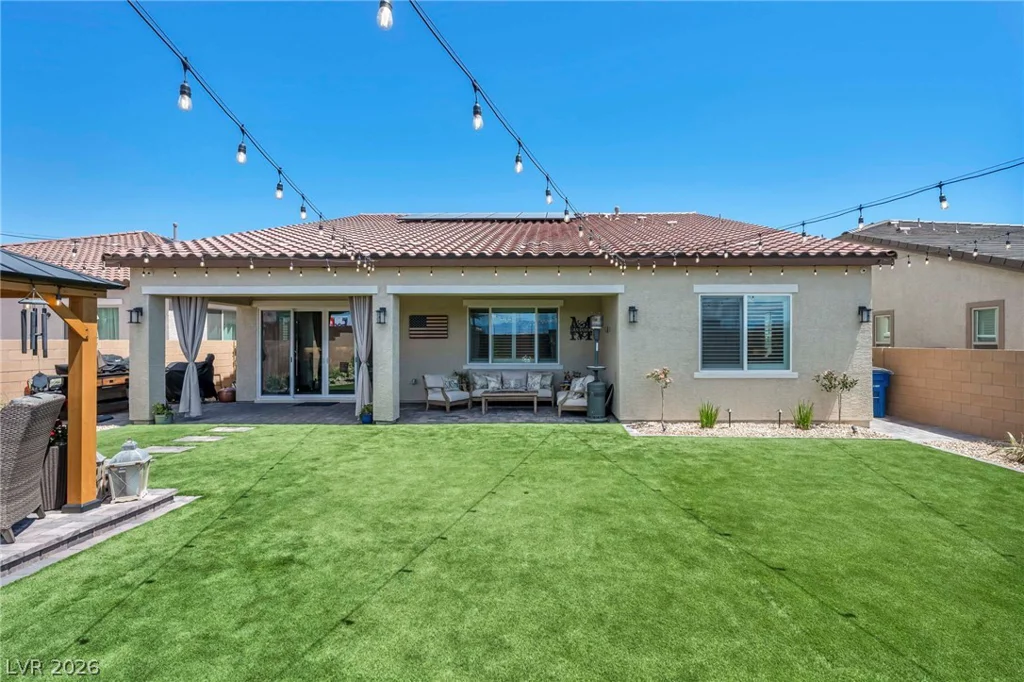6325 Gambetta, North Las Vegas, NV 89115