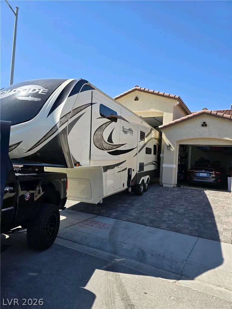 6325 Gambetta, North Las Vegas, NV 89115