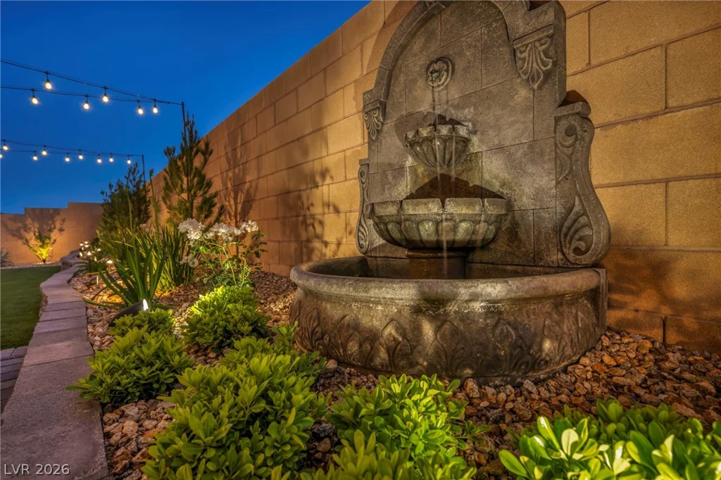 6325 Gambetta, North Las Vegas, NV 89115