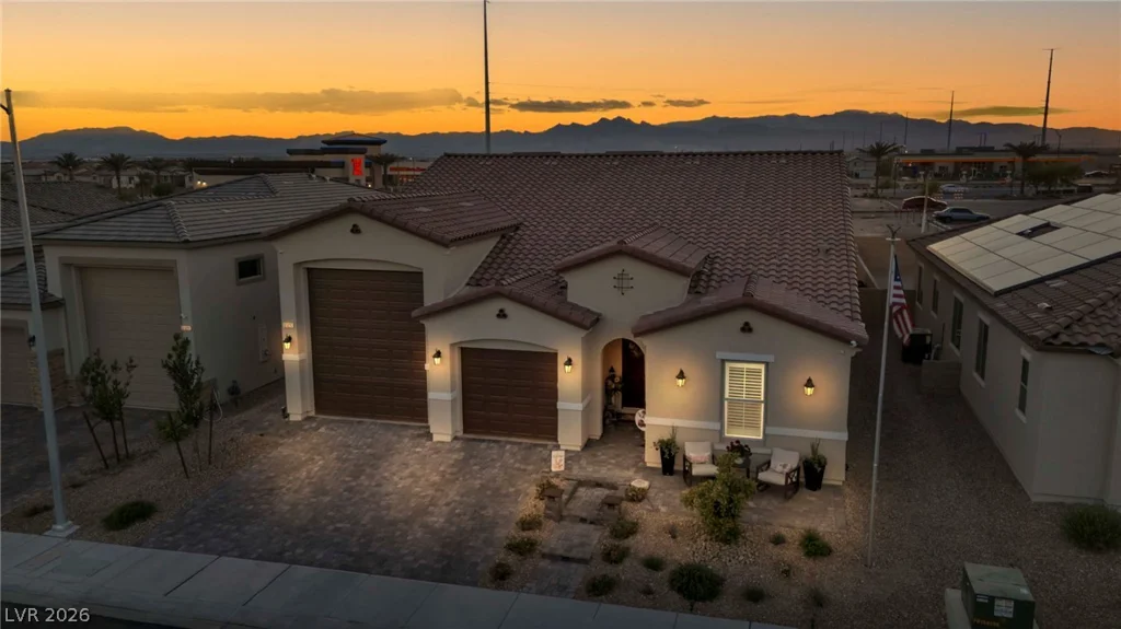 6325 Gambetta, North Las Vegas, NV 89115