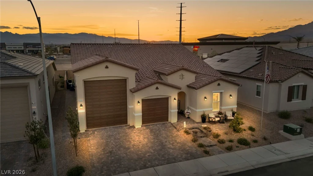 6325 Gambetta, North Las Vegas, NV 89115