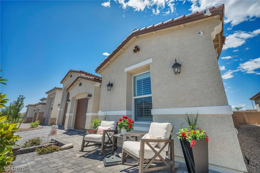 6325 Gambetta, North Las Vegas, NV 89115