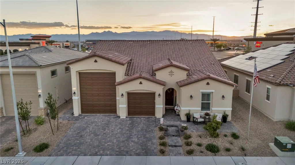 6325 Gambetta, North Las Vegas, NV 89115