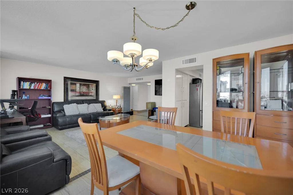 205 Harmon, Las Vegas, NV 89169