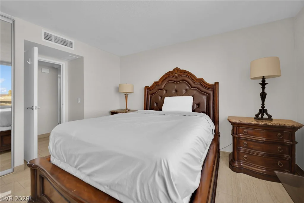 205 Harmon, Las Vegas, NV 89169