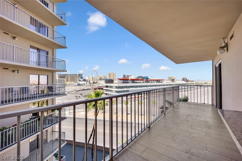 205 Harmon, Las Vegas, NV 89169