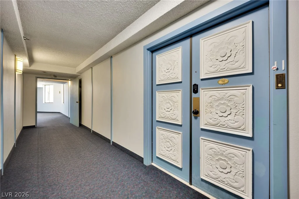 205 Harmon, Las Vegas, NV 89169