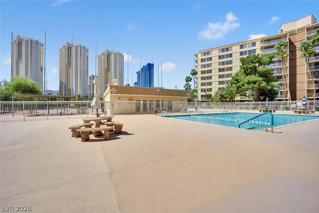 205 Harmon, Las Vegas, NV 89169