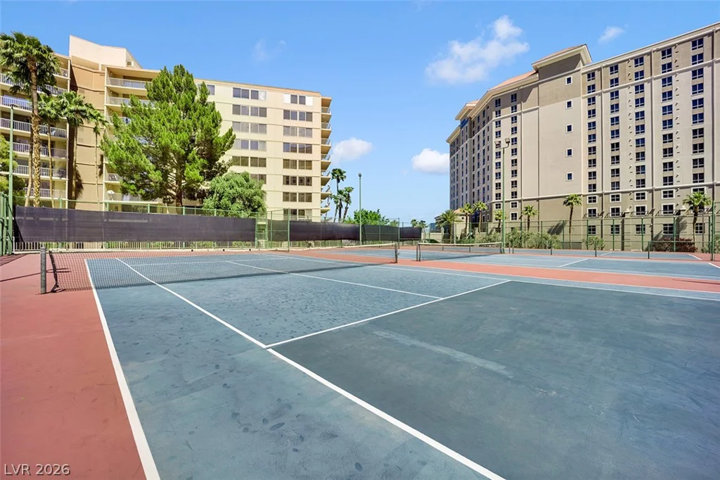 205 Harmon, Las Vegas, NV 89169