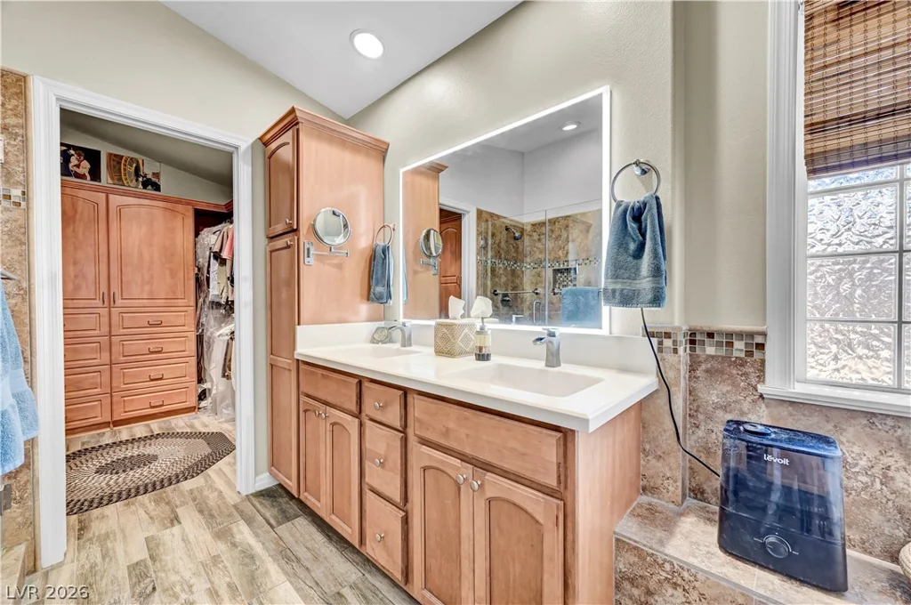 6288 Fisher, Las Vegas, NV 89130
