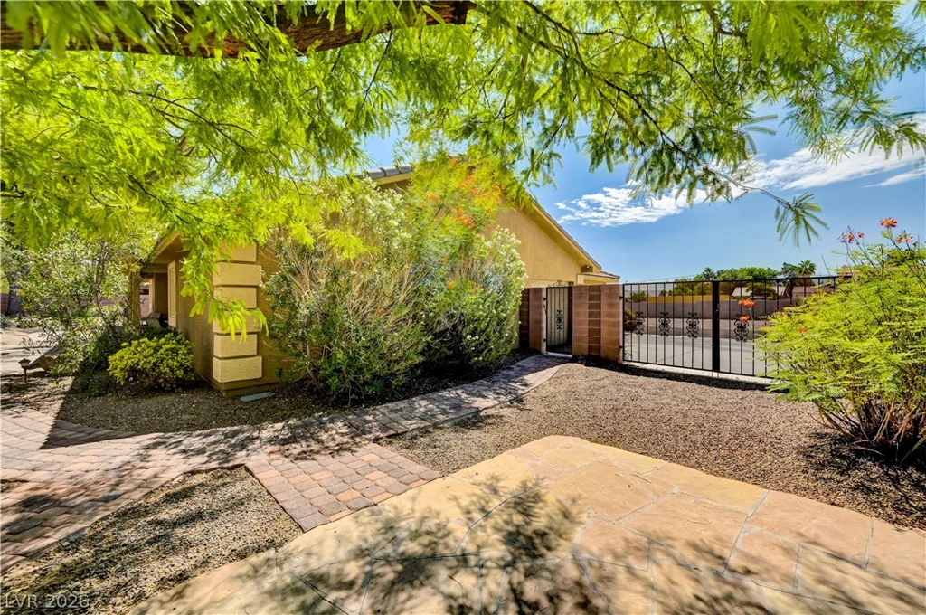 6288 Fisher, Las Vegas, NV 89130
