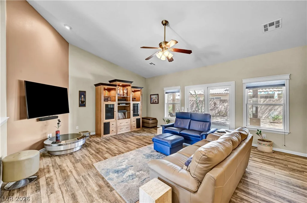 6288 Fisher, Las Vegas, NV 89130