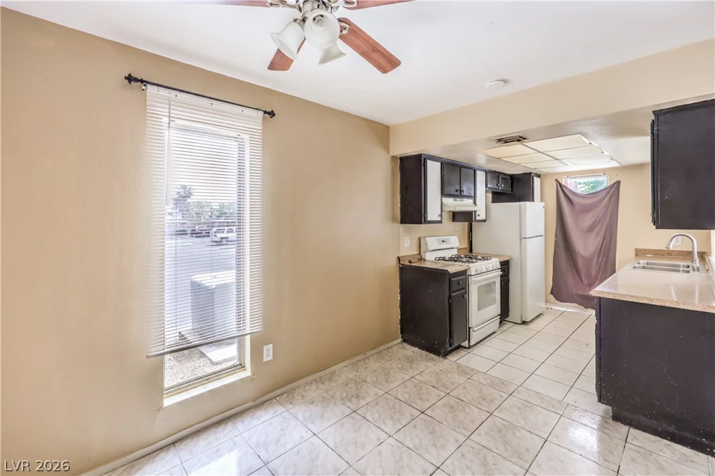 1405 Vegas Valley, Las Vegas, NV 89169