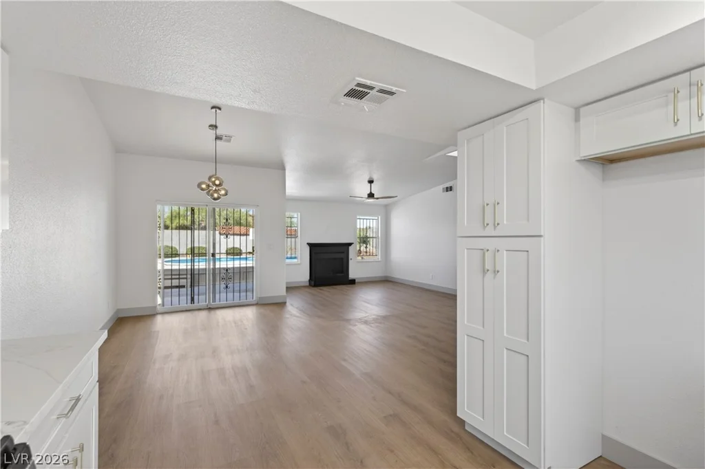 943 Tami, Henderson, NV 89015