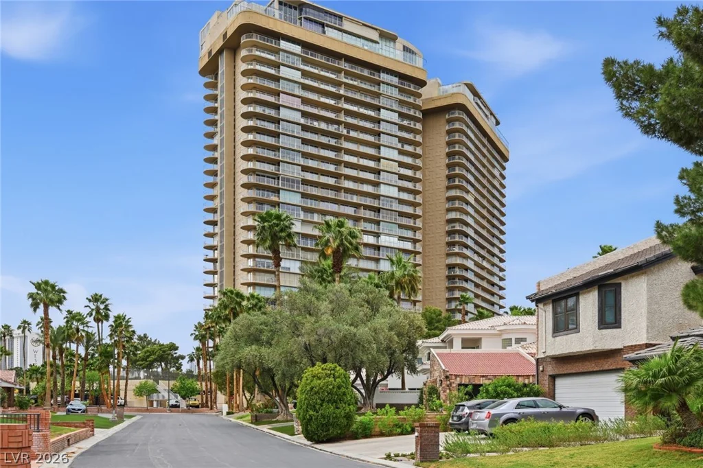 3111 Bel Air, Las Vegas, NV 89109
