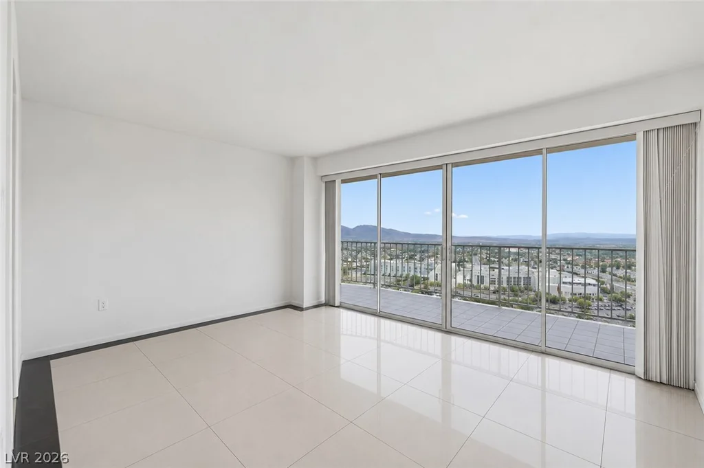 3111 Bel Air, Las Vegas, NV 89109