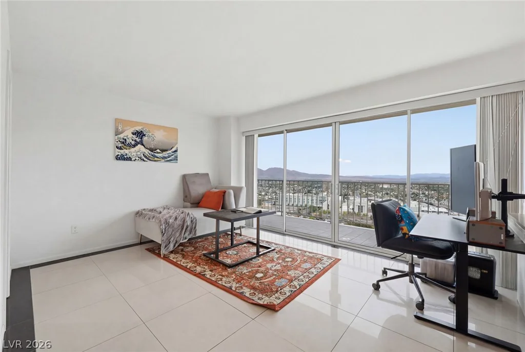 3111 Bel Air, Las Vegas, NV 89109