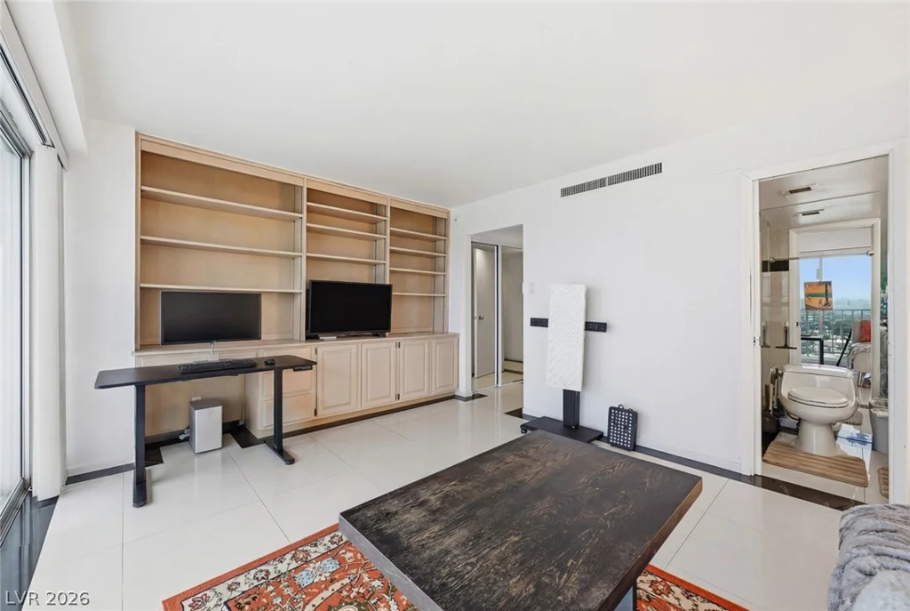 3111 Bel Air, Las Vegas, NV 89109