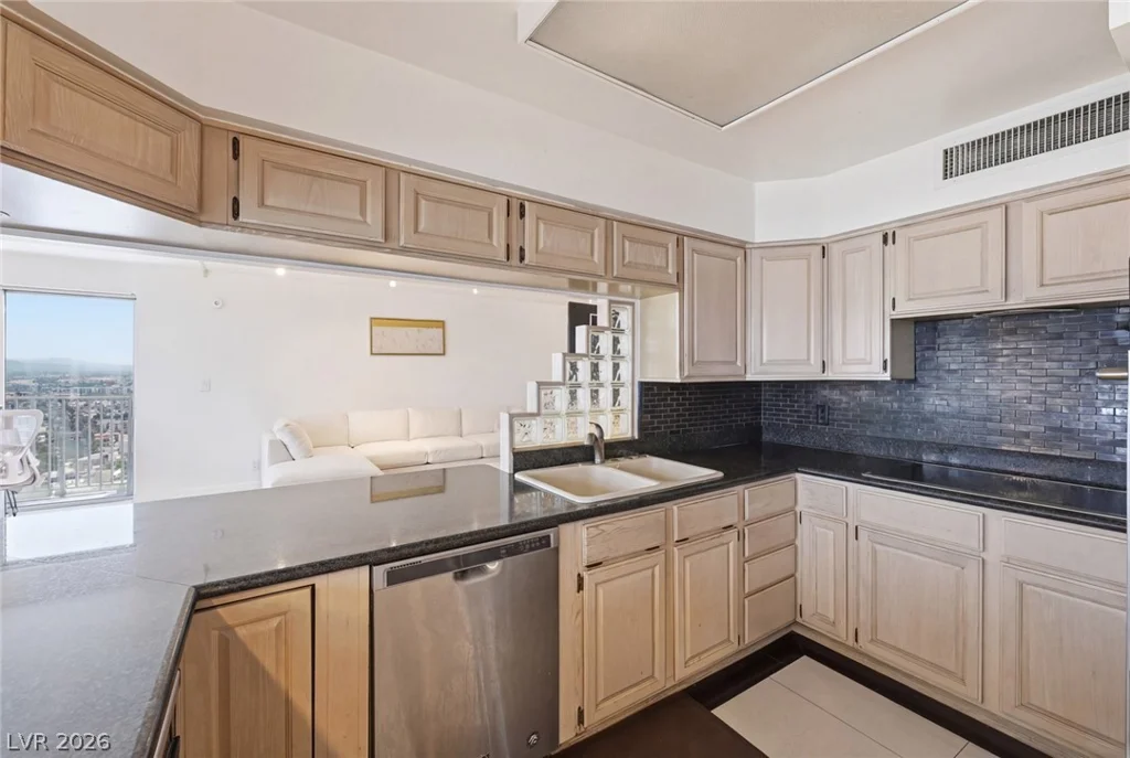 3111 Bel Air, Las Vegas, NV 89109
