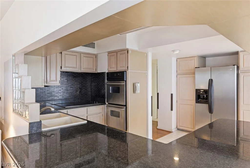 3111 Bel Air, Las Vegas, NV 89109
