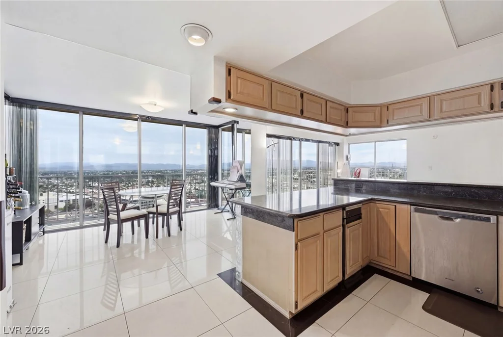 3111 Bel Air, Las Vegas, NV 89109