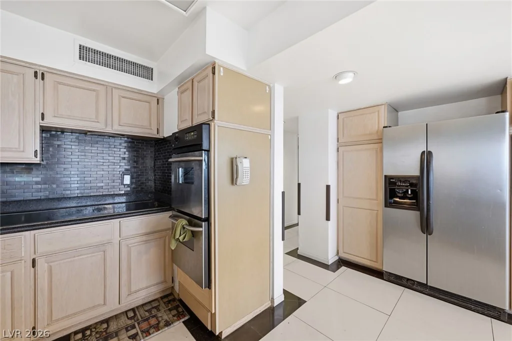3111 Bel Air, Las Vegas, NV 89109