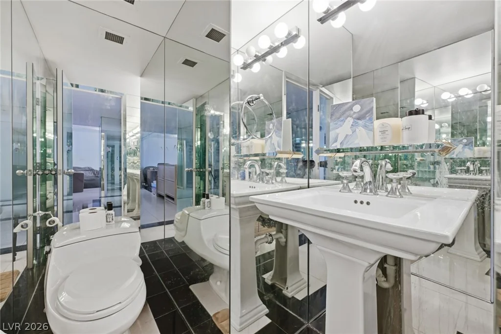3111 Bel Air, Las Vegas, NV 89109