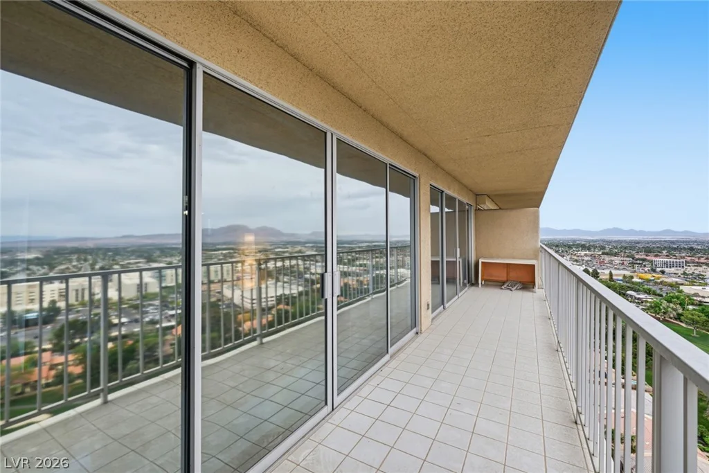 3111 Bel Air, Las Vegas, NV 89109