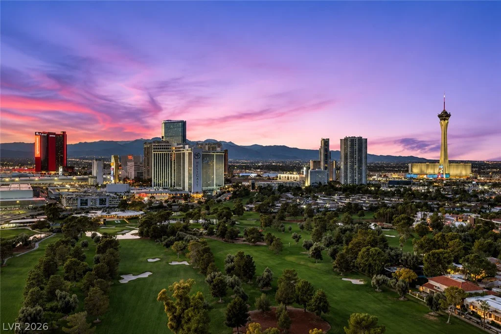 3111 Bel Air, Las Vegas, NV 89109