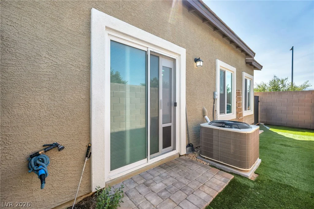 4426 Meadow Glade, North Las Vegas, NV 89084