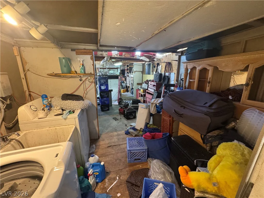 112 Sir George, Las Vegas, NV 89110