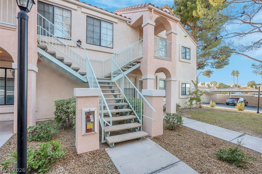 4861 Torrey Pines, Las Vegas, NV 89103