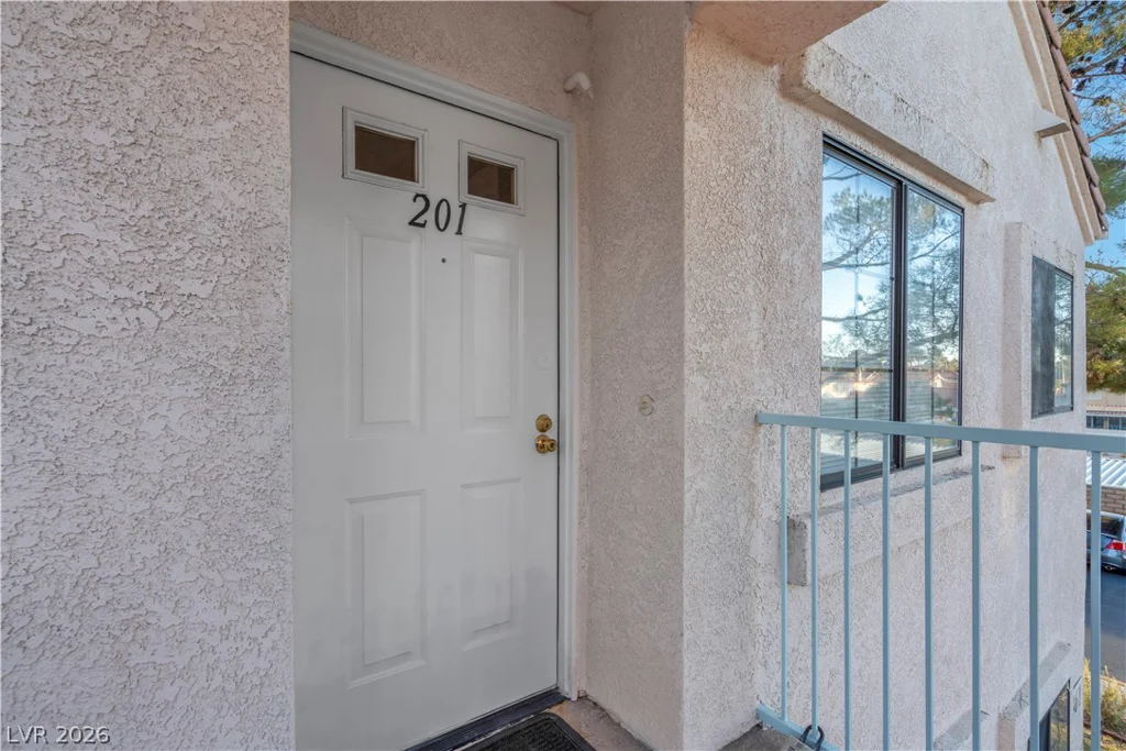 4861 Torrey Pines, Las Vegas, NV 89103