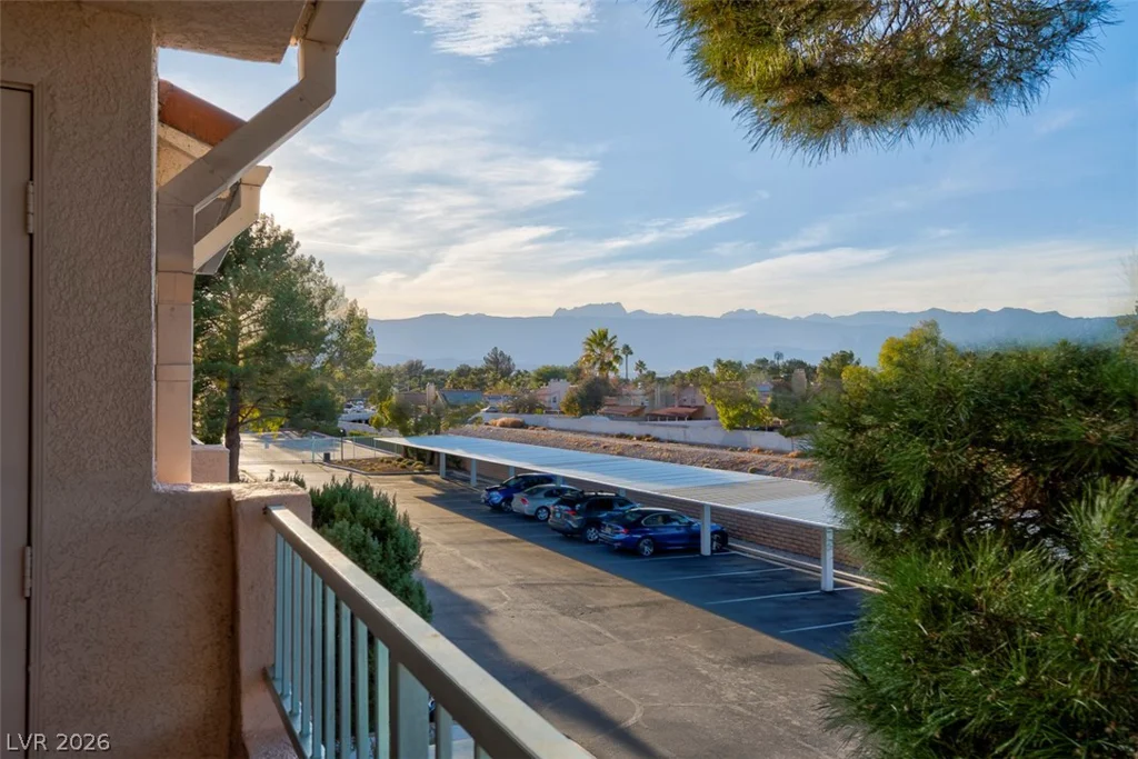 4861 Torrey Pines, Las Vegas, NV 89103