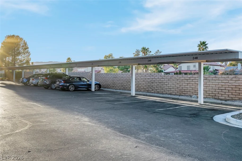 4861 Torrey Pines, Las Vegas, NV 89103