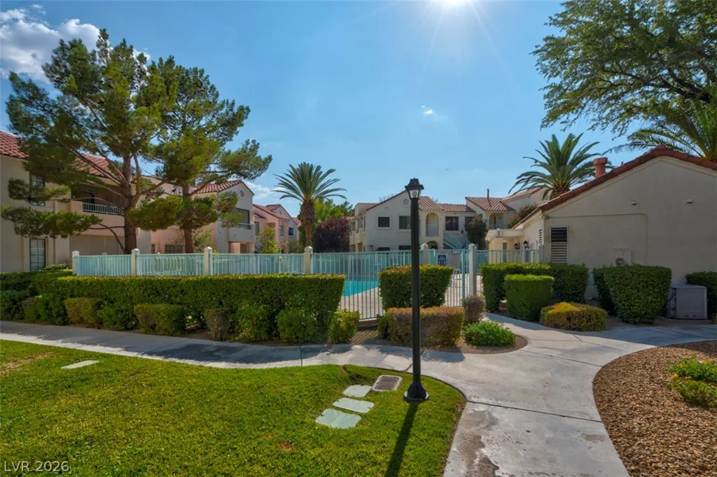 4861 Torrey Pines, Las Vegas, NV 89103
